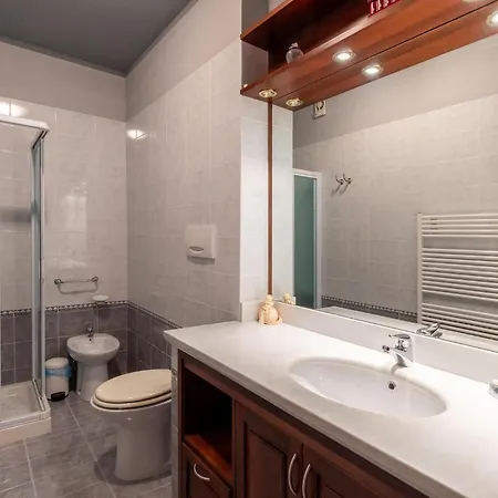 Cozy Home In Gualdo Cattaneo Pg Feriehus *