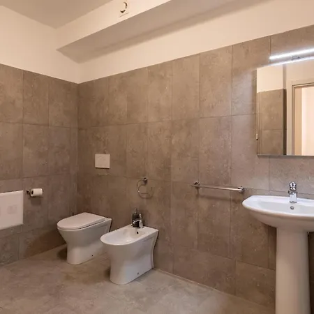 8 Bedroom Awesome In Gualdo Cattaneo Pg Holiday home Bastardo