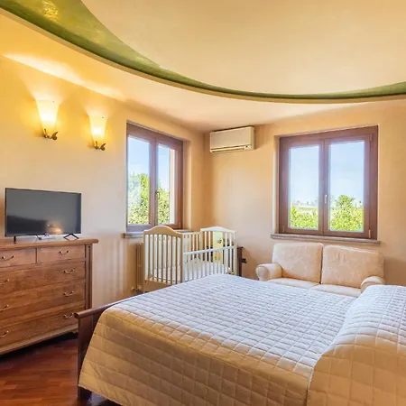 Feriehus Cozy Home In Gualdo Cattaneo Pg Bastardo