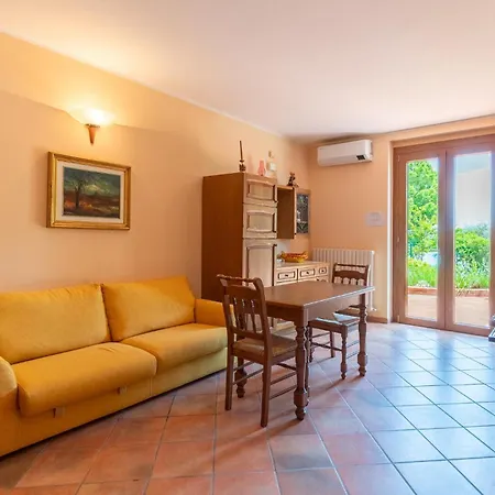 Cozy Home In Gualdo Cattaneo Pg Feriehus Bastardo