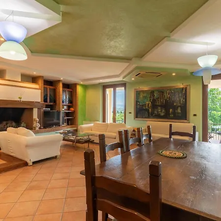 Amazing In Gualdo Cattaneo Pg 度假居 Bastardo