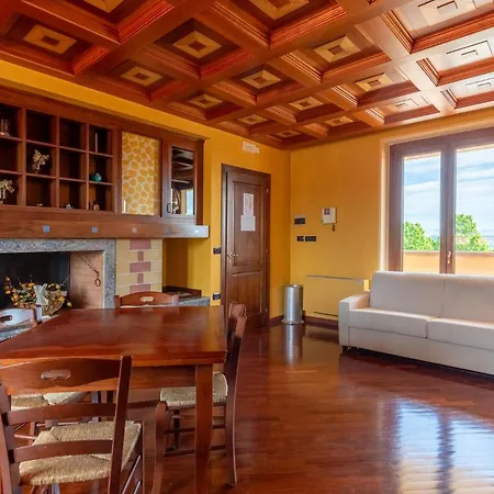 Cozy Home In Gualdo Cattaneo Pg Feriehus *